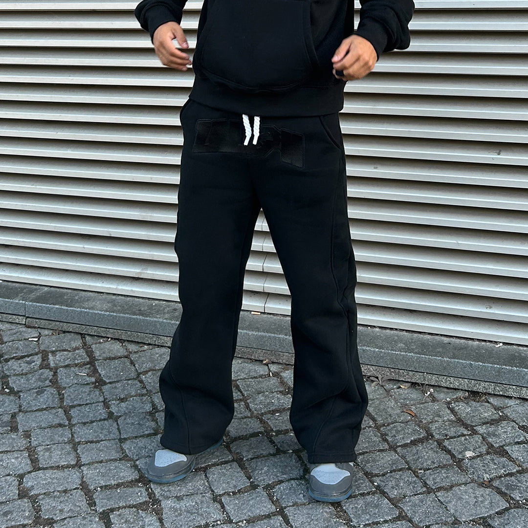 Pantalones deportivos negros